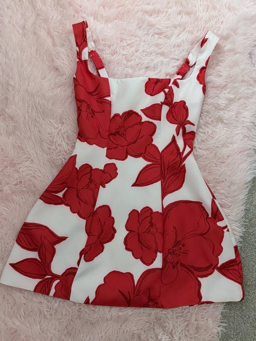 NWT Showpo White Red Floral Print Square Neck Tulip Mini Dress size 2 - Picture 4 of 7